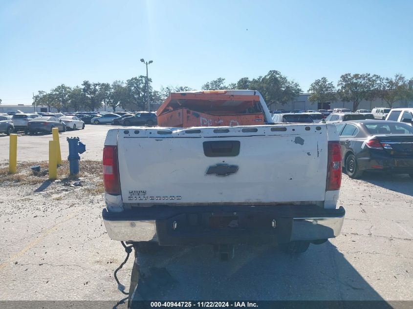 2007 Chevrolet Silverado 2500Hd Work Truck VIN: 1GCHC23K47F556760 Lot: 40944725