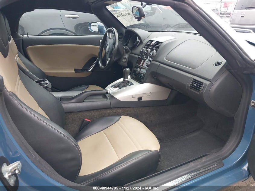 2007 SATURN SKY VIN: 1G8MB35B57Y120857