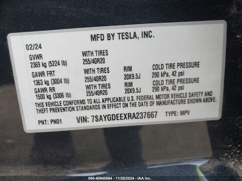 2024 Tesla Model Y VIN: 7SAYGDEEXRA237667 Lot: 40945564