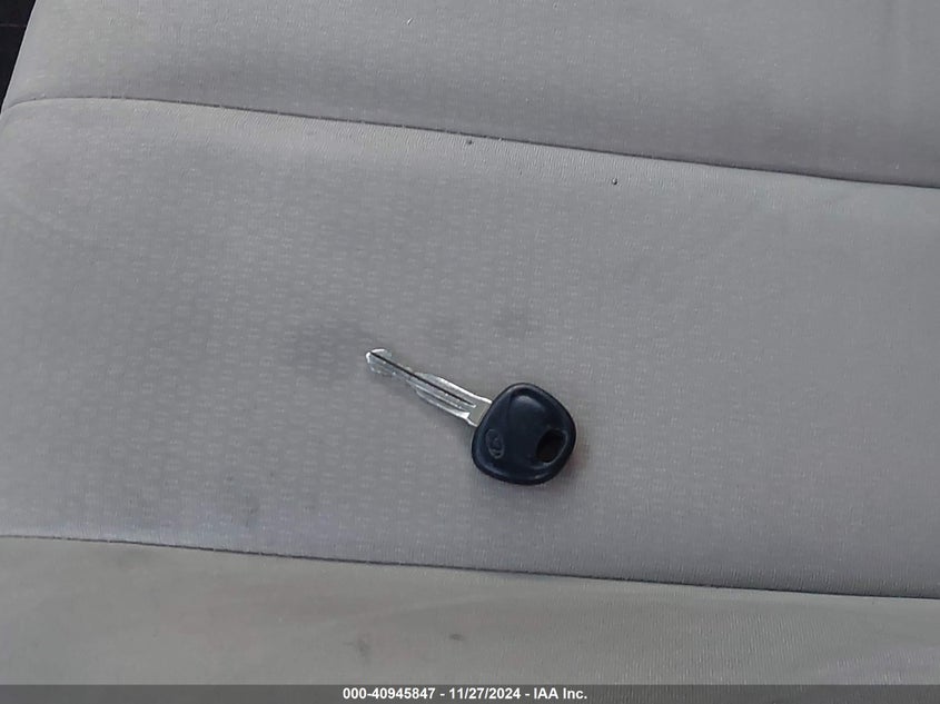 2008 HYUNDAI ELANTRA VIN: KMHDU46D28U421130