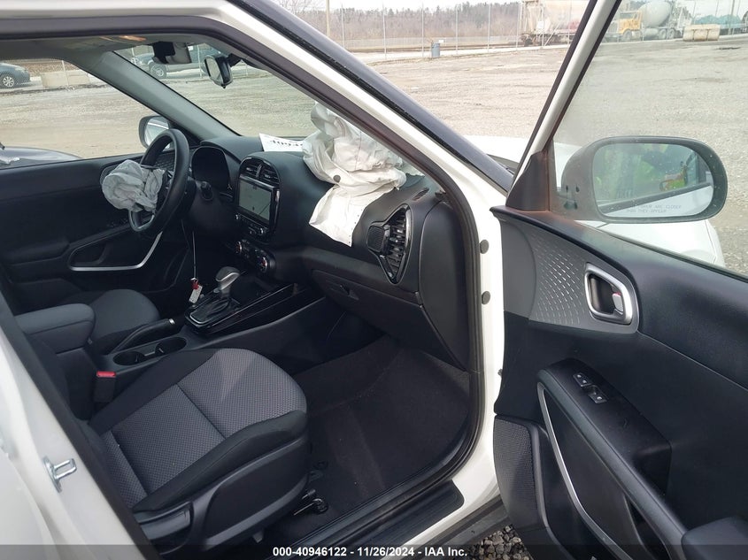 2023 KIA SOUL LX/S - KNDJ23AU0P7212321