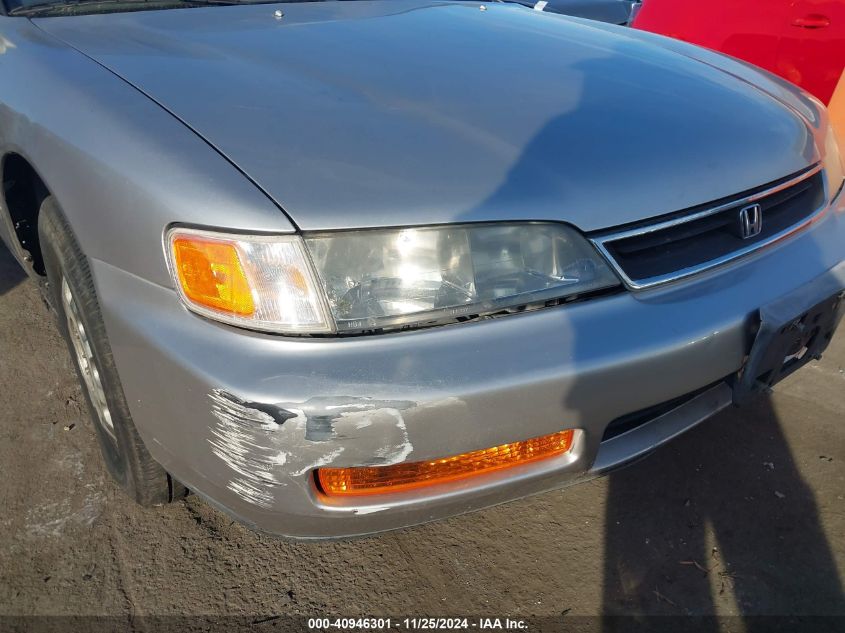 1996 Honda Accord Value VIN: 1HGCD5698TA268671 Lot: 40946301