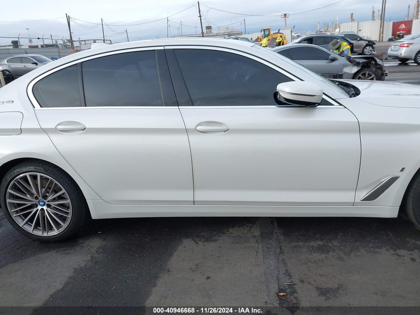 2019 BMW 530E IPERFORMANCE - WBAJA9C5XKB253697