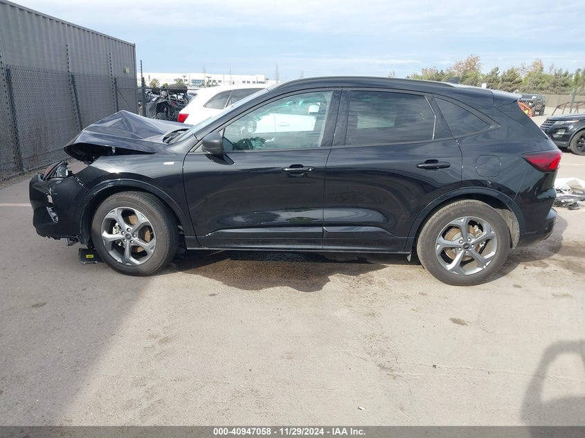 VIN 1FMCU0MN9PUB33510 2023 FORD ESCAPE ST-LINE