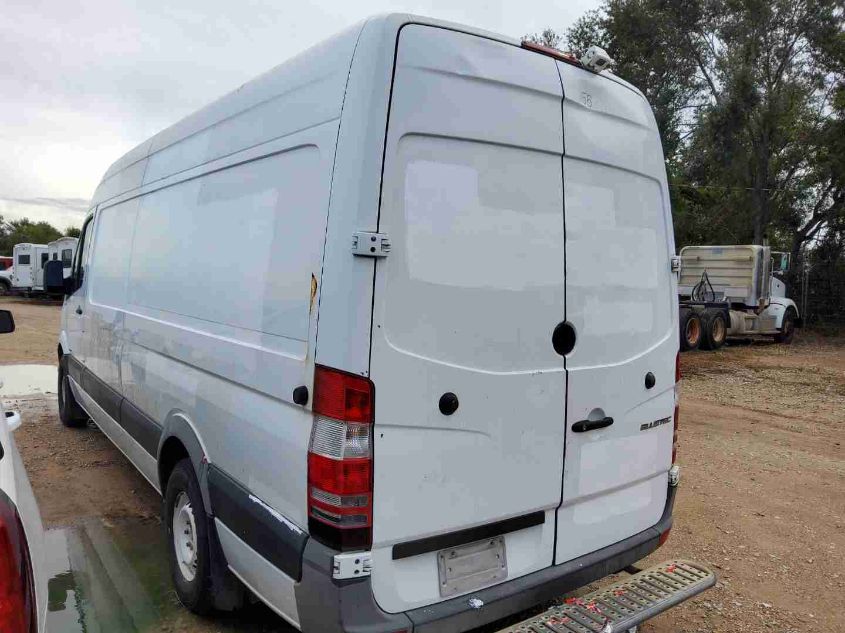 2015 Mercedes-Benz Sprinter 2500 High Roof VIN: WD3PE8DB7FP133441 Lot: 40947411