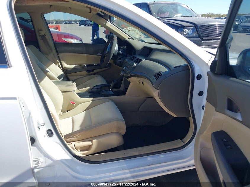 2009 HONDA ACCORD VIN: 1HGCP26429A063043