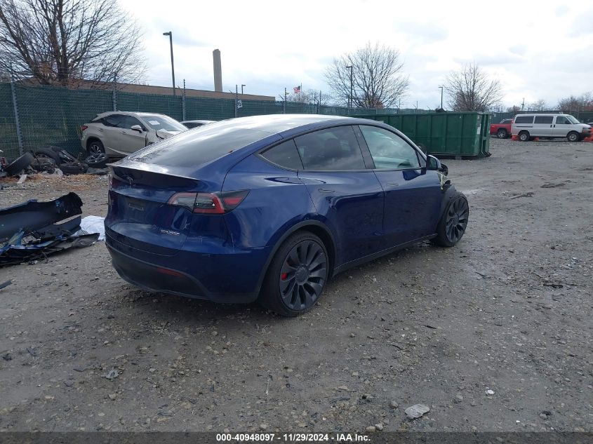 VIN 7SAYGDEF0NF524067 2022 Tesla Model Y, Performan... no.4