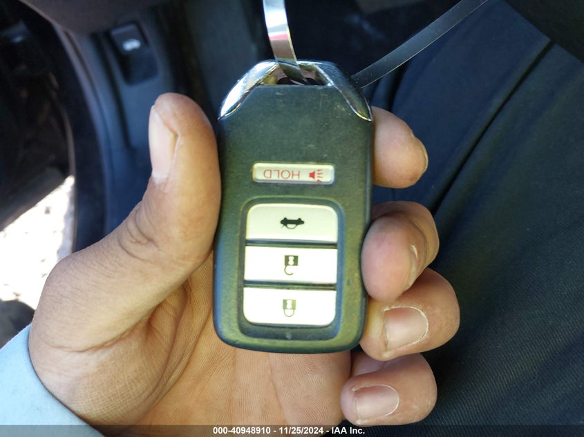 2014 HONDA ACCORD VIN: 1HGCT1B77EA012430
