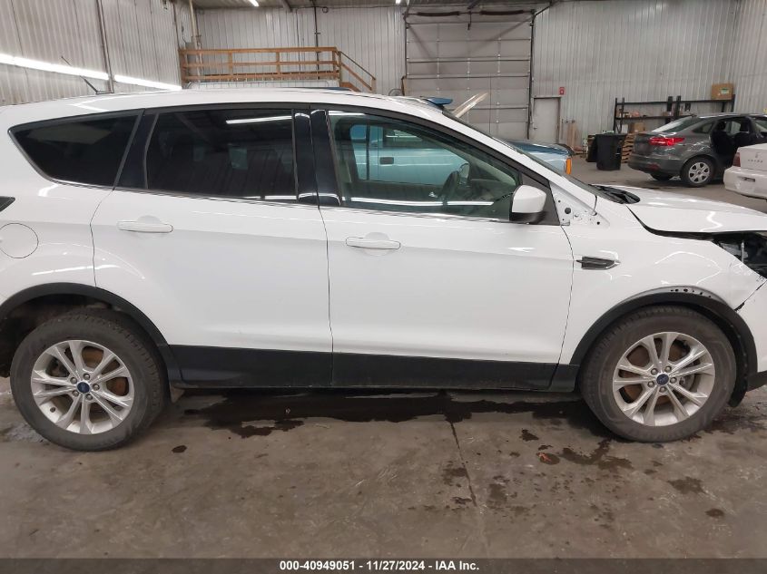 2017 Ford Escape Se VIN: 1FMCU9GD4HUB05784 Lot: 40949051