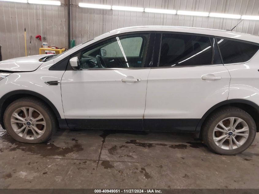 2017 Ford Escape Se VIN: 1FMCU9GD4HUB05784 Lot: 40949051