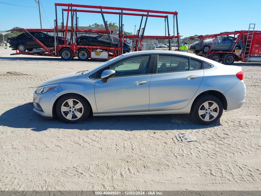 2018 CHEVROLET CRUZE VIN: 1G1BC5SM1J7115818