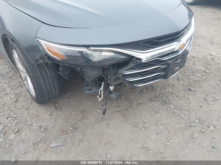 2019 CHEVROLET MALIBU VIN: 1G1ZD5ST9KF138953