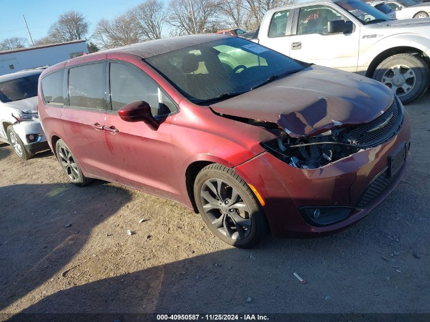 2018 Chrysler Pacifica, Touri...