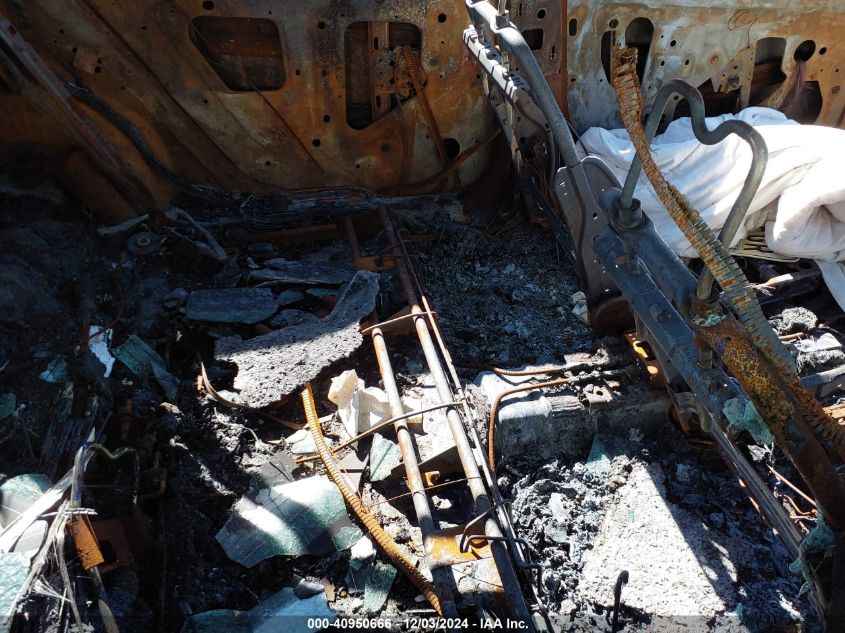 2010 Chevrolet Malibu Ls VIN: 1G1ZB5EB7AF196289 Lot: 40950666