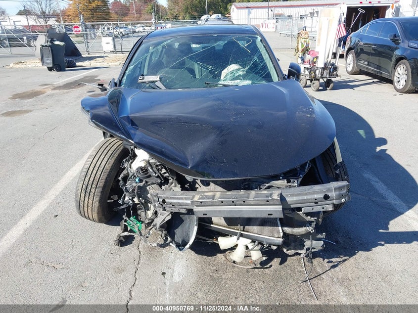 2017 HONDA ACCORD VIN: 1HGCR2F76HA184001