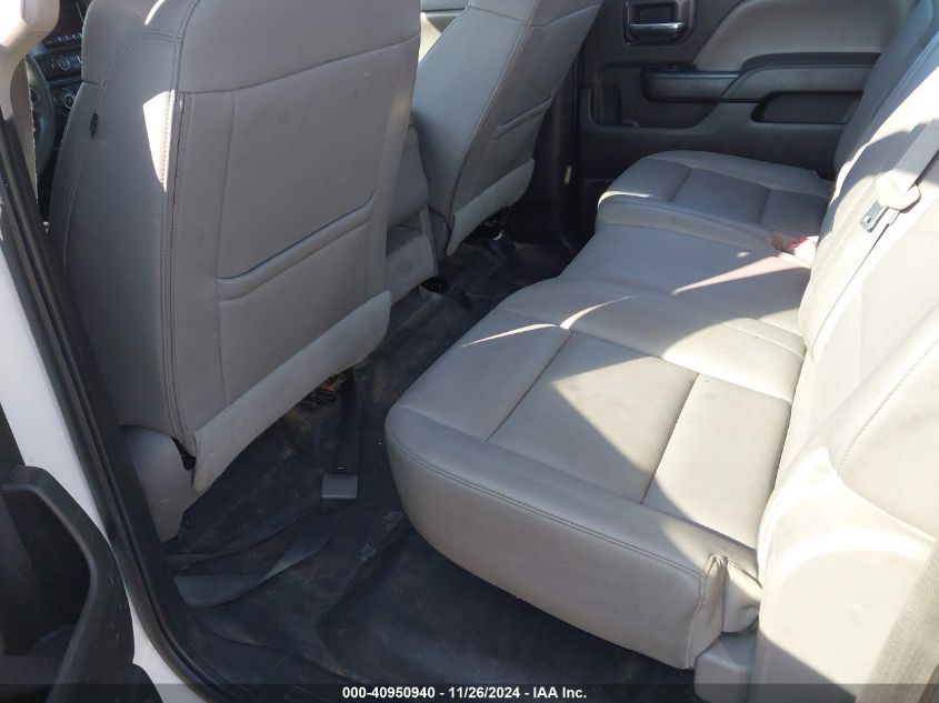 2015 Unknown Sierra 3500Hd Chassis VIN: 1GD411CGXFF560929 Lot: 40950940