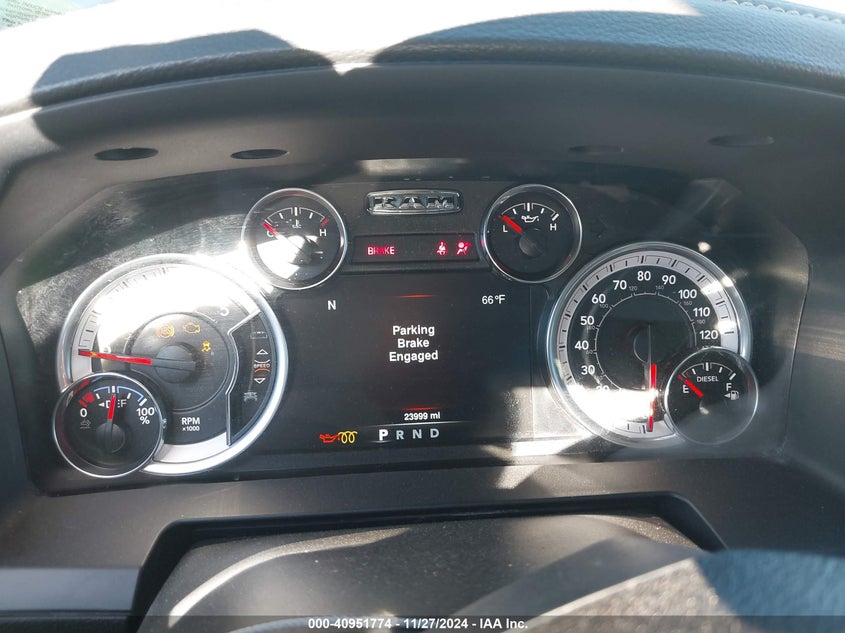 2019 RAM 1500 CLASSIC VIN: 1C6RR7NM8KS749256