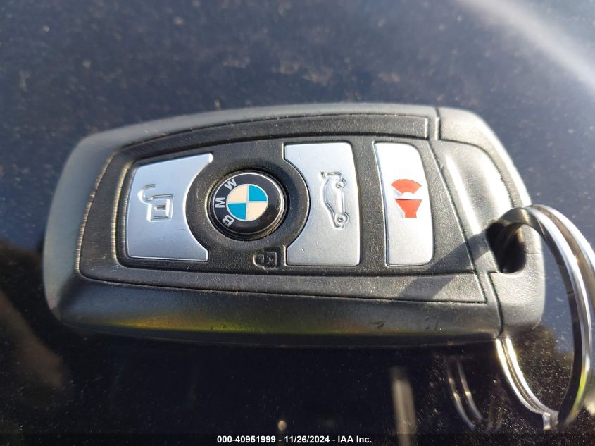 VIN WBA5A7C53FD623923 2015 BMW 528I no.11