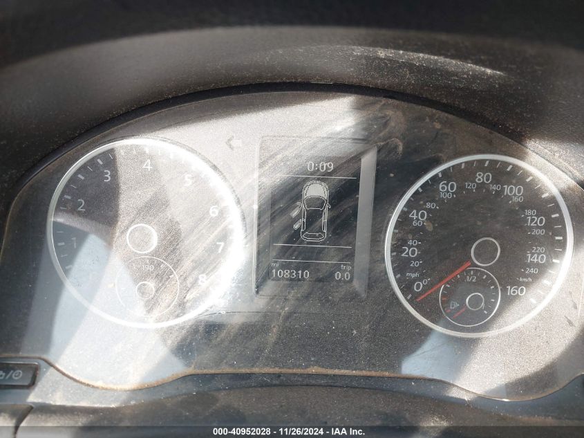 2016 Volkswagen Tiguan R-Line/S/Se/Sel VIN: WVGAV7AX3GW60642 Lot: 40952028