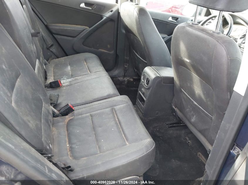 2016 Volkswagen Tiguan R-Line/S/Se/Sel VIN: WVGAV7AX3GW60642 Lot: 40952028