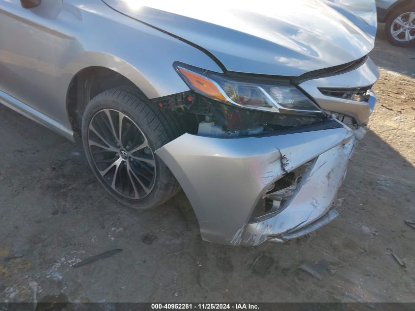 VIN 4T1B11HK9JU092555 2018 TOYOTA CAMRY no.16