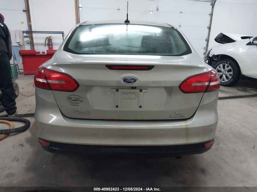 VIN 1FADP3F29FL217809 2015 FORD FOCUS no.17