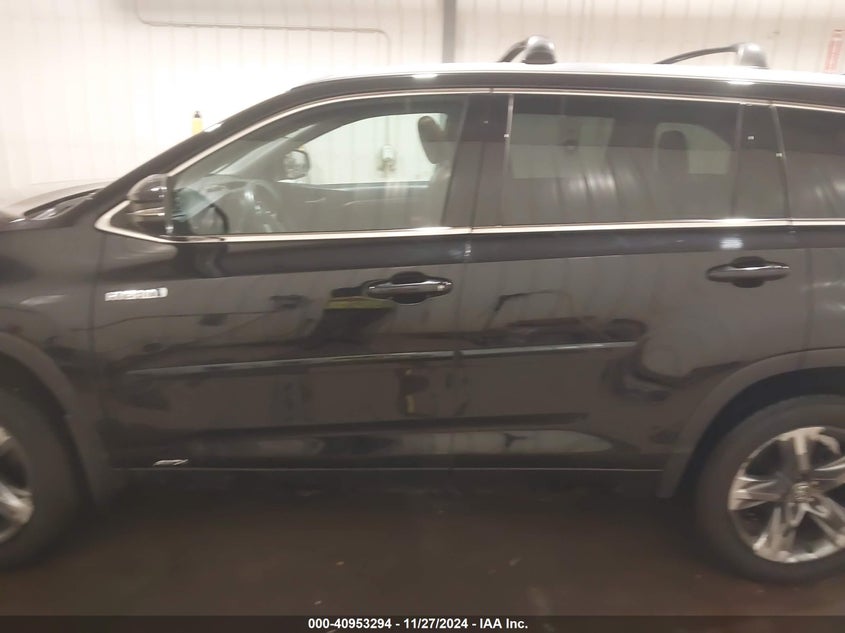 2017 TOYOTA HIGHLANDER HYBRID LIMITED PLATINUM - 5TDDGRFH8HS031312