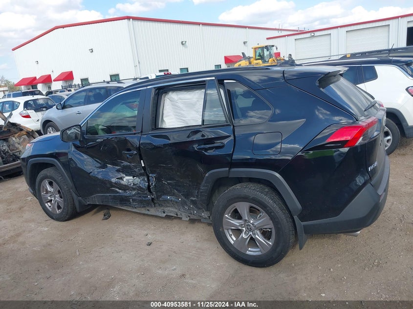 2022 TOYOTA RAV4 HYBRID LE - JTMLWRFV2ND145544