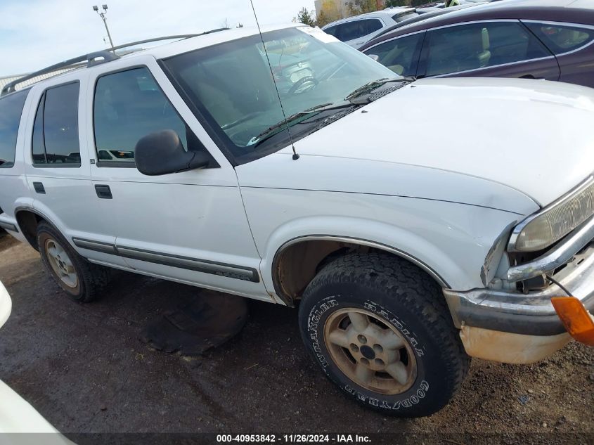 1998 Chevrolet Blazer Ls VIN: 1GNDT13WXWK172328 Lot: 40953842