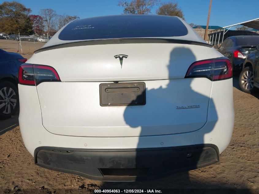 2022 Tesla Model Y VIN: 7SAYGDEF0NF467790 Lot: 40954063