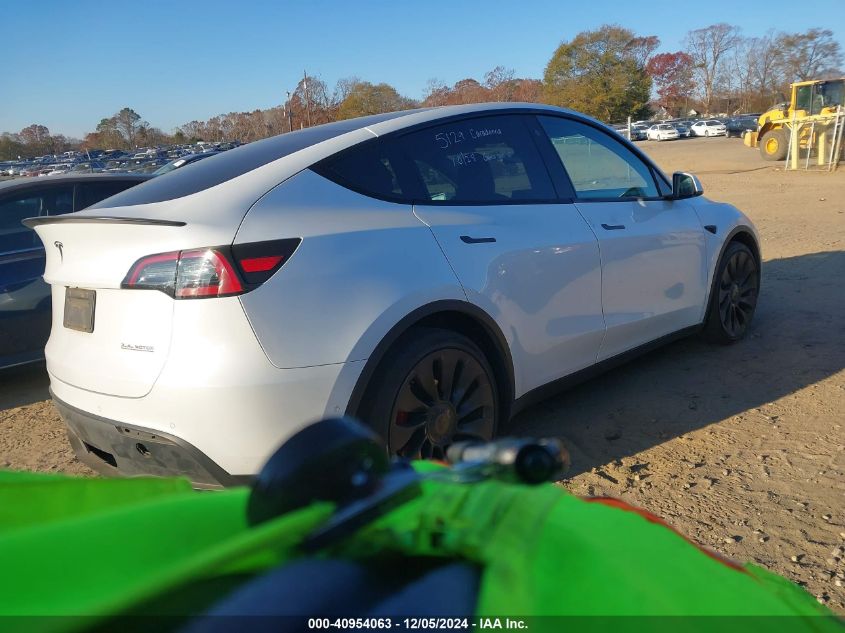 VIN 7SAYGDEF0NF467790 2022 Tesla Model Y, Performan... no.4