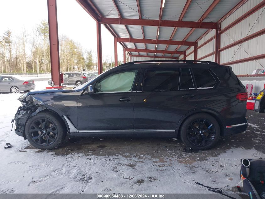 VIN 5UXCW2C09N9J33814 2022 BMW X7 no.14