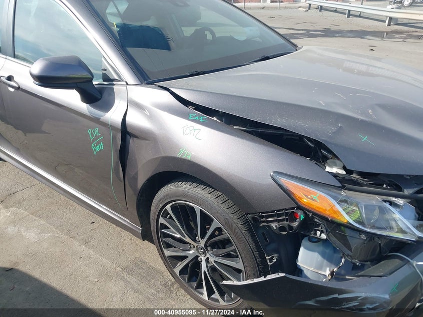 2018 TOYOTA CAMRY SE - 4T1B11HK9JU143729