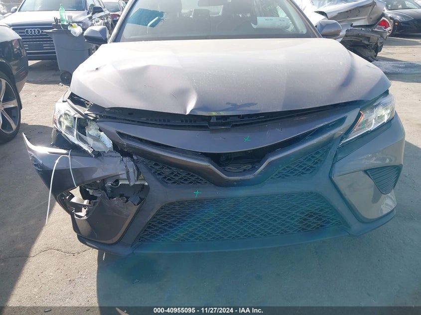 2018 TOYOTA CAMRY SE - 4T1B11HK9JU143729