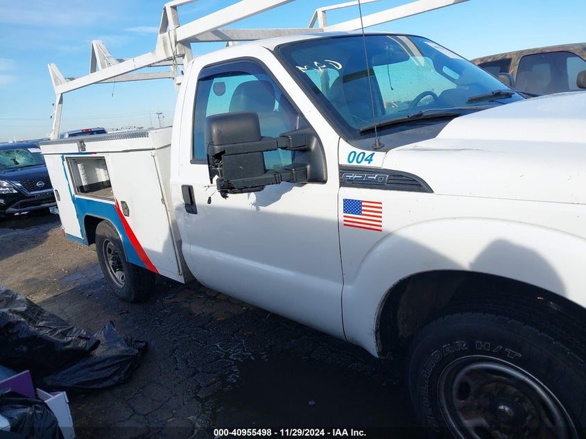 2015 FORD F-250 XL 1FDBF2A68FEB70605