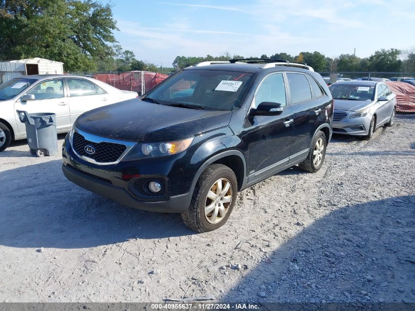 2013 KIA SORENTO LX - 5XYKTCA60DG409605