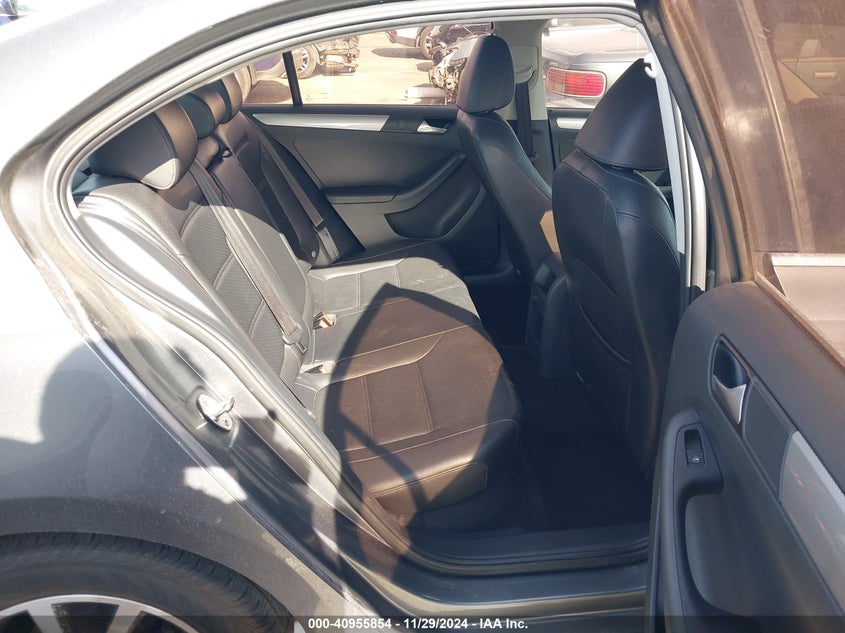 2017 VOLKSWAGEN JETTA VIN: 3VWDB7AJ6HM309389