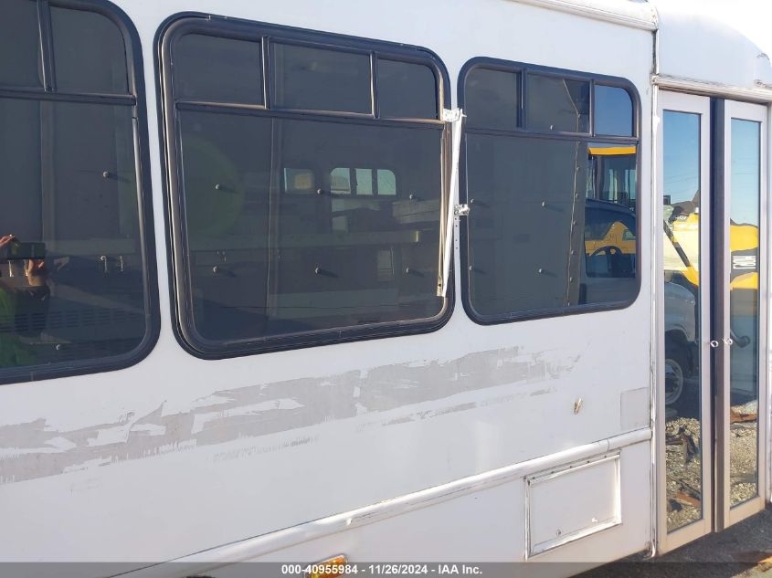 2014 Ford E-350 Cutaway VIN: 1FDEE3FL4EDA29135 Lot: 40955984