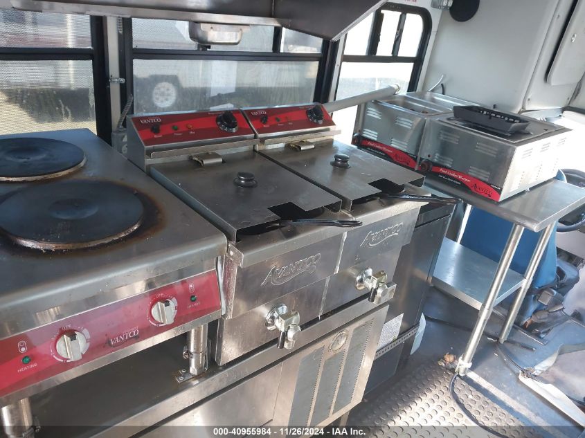 2014 Ford E-350 Cutaway VIN: 1FDEE3FL4EDA29135 Lot: 40955984