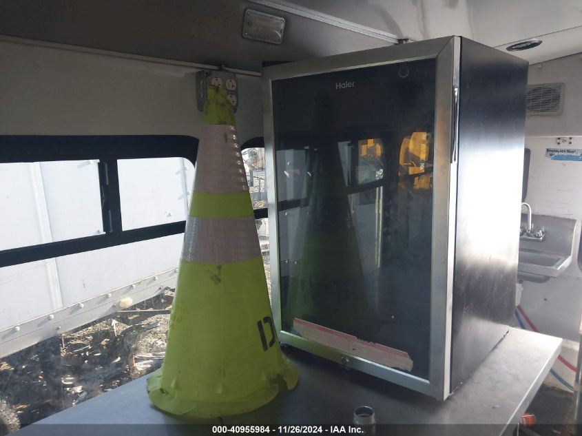 2014 Ford E-350 Cutaway VIN: 1FDEE3FL4EDA29135 Lot: 40955984