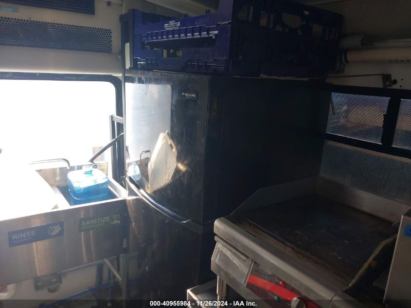 2014 Ford E-350 Cutaway VIN: 1FDEE3FL4EDA29135 Lot: 40955984