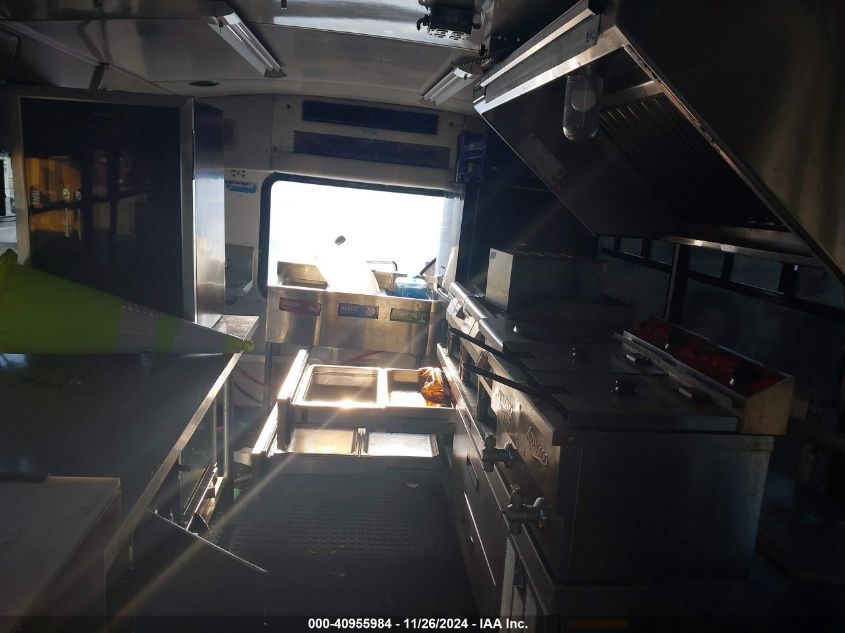 2014 Ford E-350 Cutaway VIN: 1FDEE3FL4EDA29135 Lot: 40955984