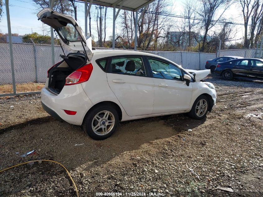 VIN 3FADP4EJ0JM114400 2018 Ford Fiesta, SE no.4