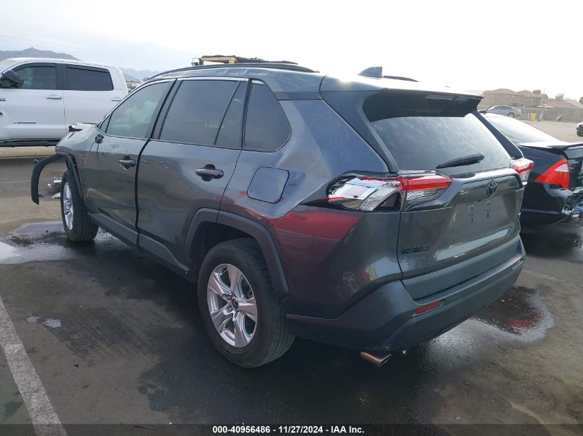 VIN 2T3W1RFV4MC121180 2021 Toyota RAV4, Xle no.3