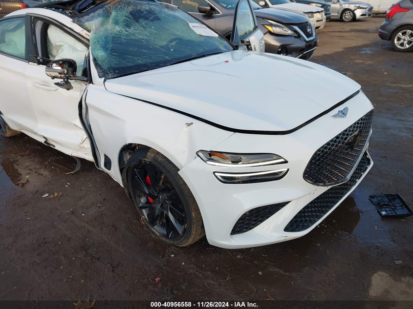 2022 GENESIS G70 3.3T AWD KMTG54TE6NU101852