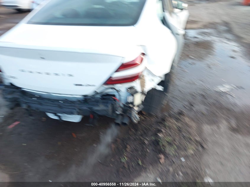 2022 GENESIS G70 3.3T AWD KMTG54TE6NU101852