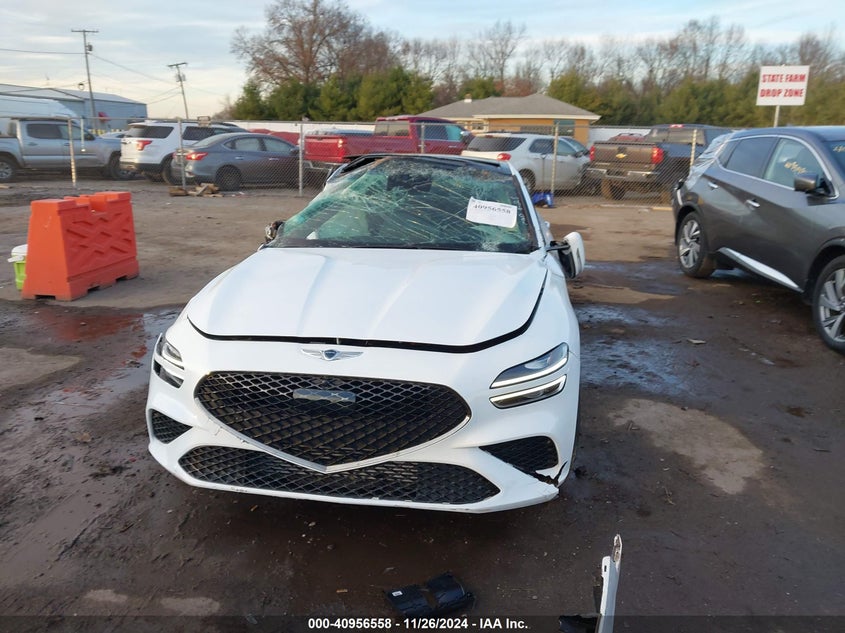 2022 GENESIS G70 3.3T AWD KMTG54TE6NU101852