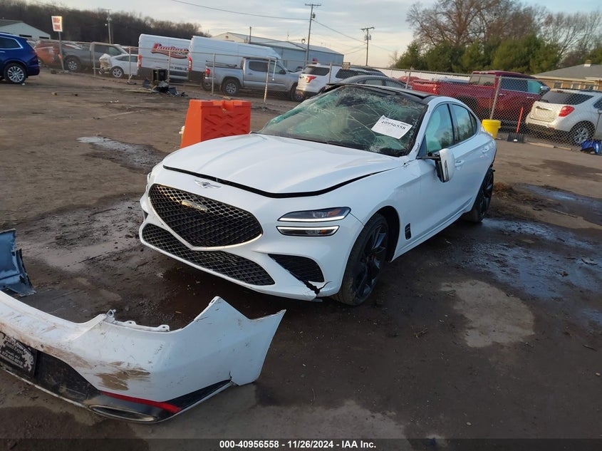 2022 GENESIS G70 3.3T AWD KMTG54TE6NU101852