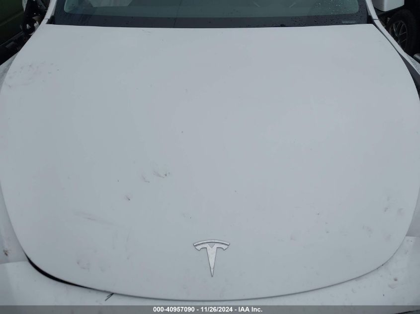 2023 Tesla Model Y Awd/Long Range Dual Motor All-Wheel Drive VIN: 7SAYGDEE8PF686040 Lot: 40957090