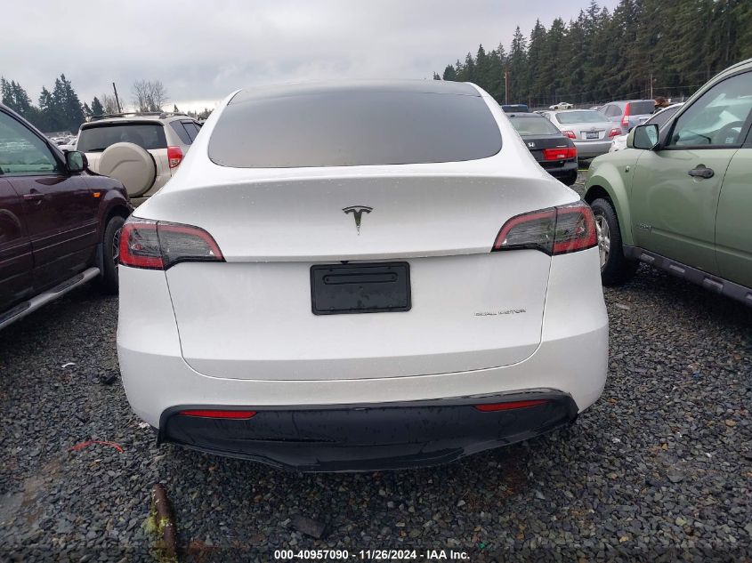 2023 Tesla Model Y Awd/Long Range Dual Motor All-Wheel Drive VIN: 7SAYGDEE8PF686040 Lot: 40957090